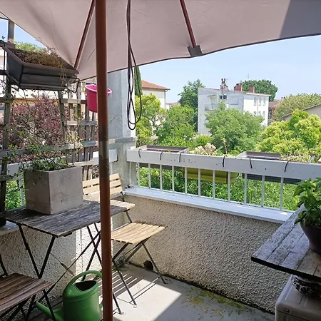 Deux Pieces Au Calme